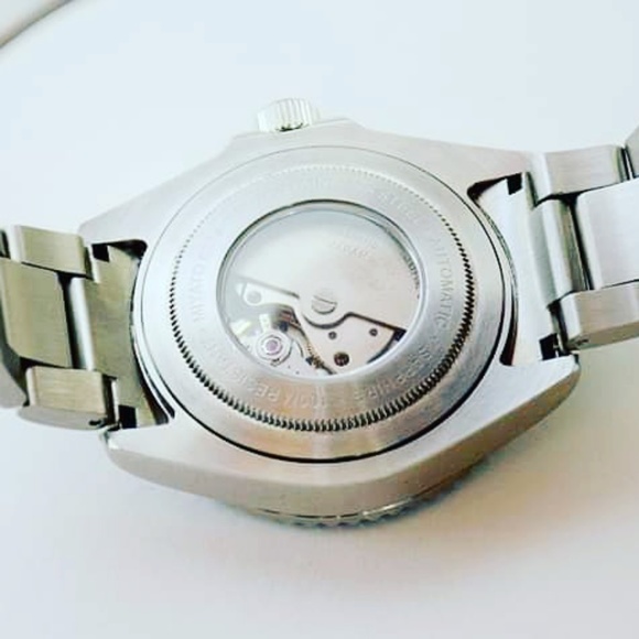 Watch - Picture 2 of 3